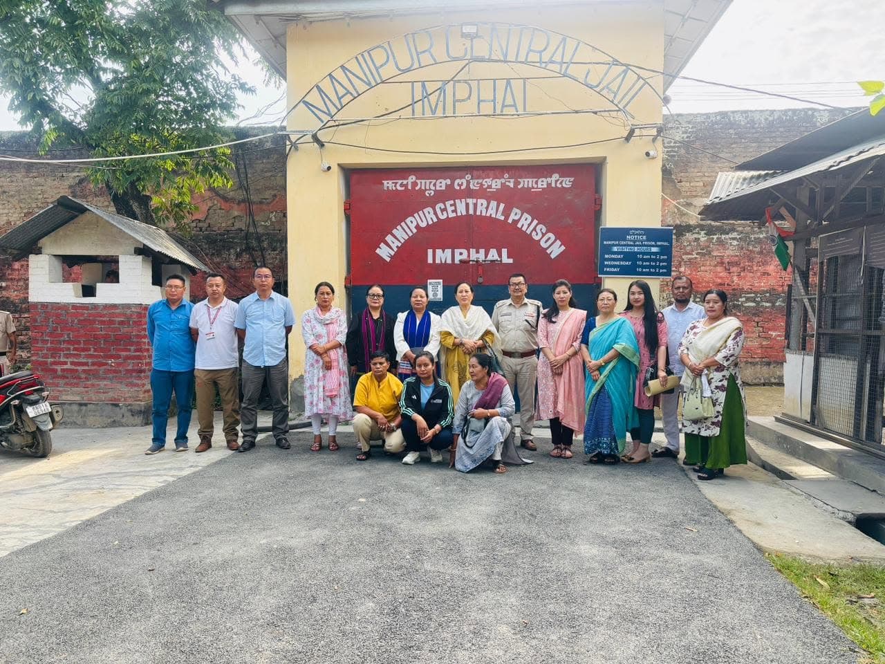 Legal awareness, yoga and meditation for women inmates — photo 7