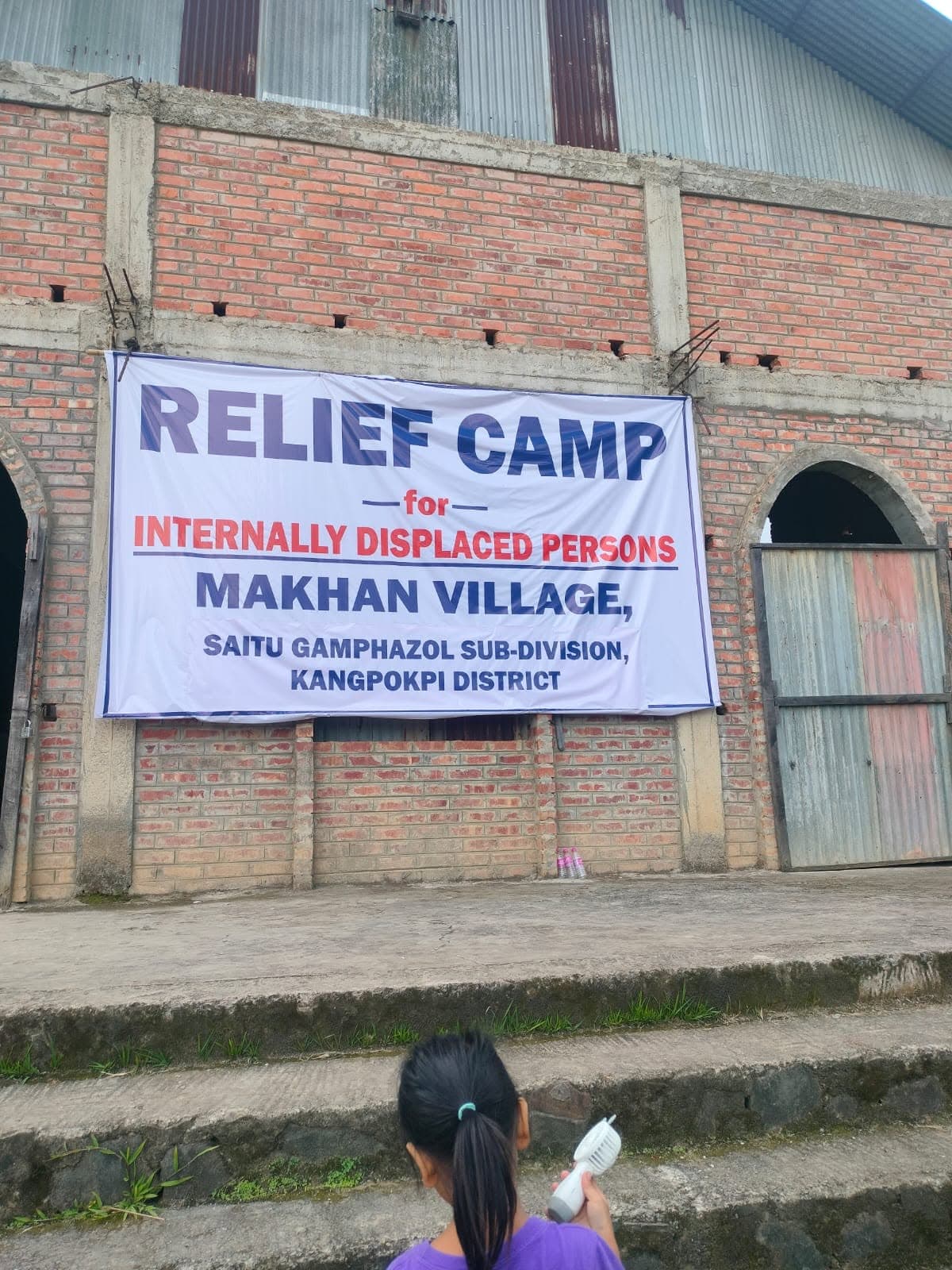Visit to Makhan Village relief camp — photo 5